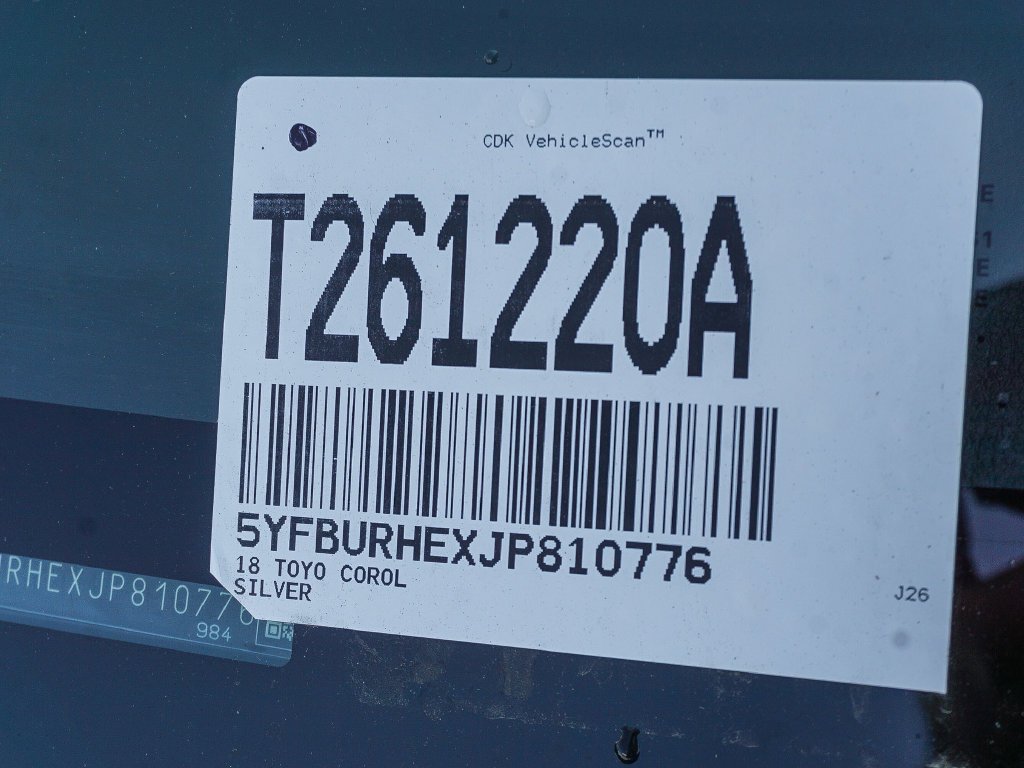 Used 2018 Silver Toyota LE image 27