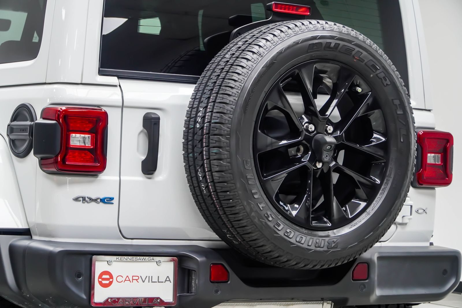 Used 2021 White Jeep Unlimited Sahara 4xe image 16