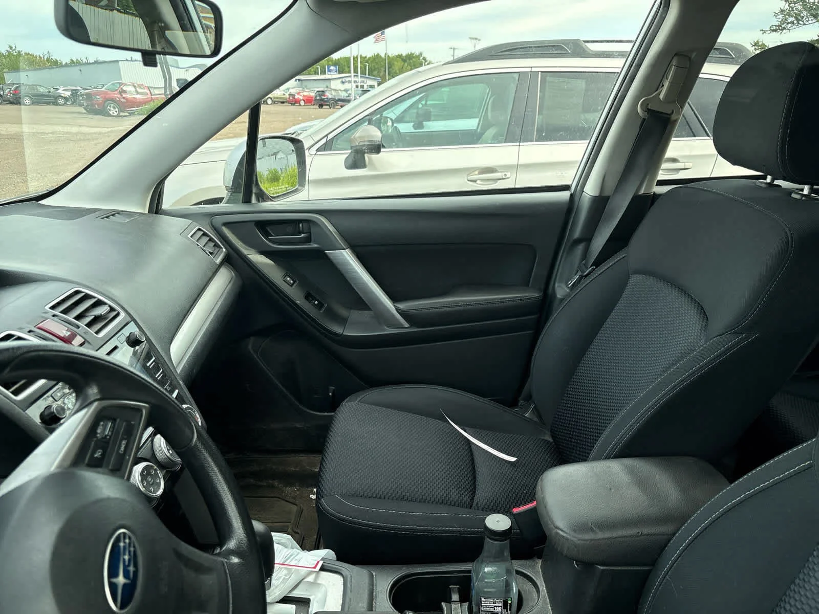 Used 2016 Ice Silver Metallic Subaru 2.5i Premium image 4