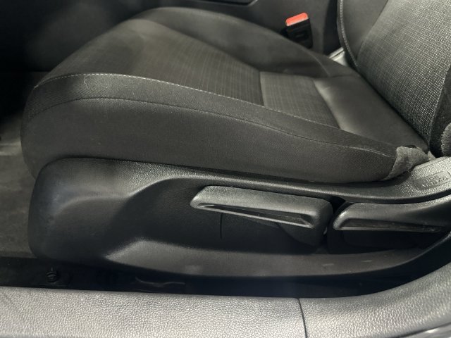 Certified Used 2022 Silver Honda EX image 18