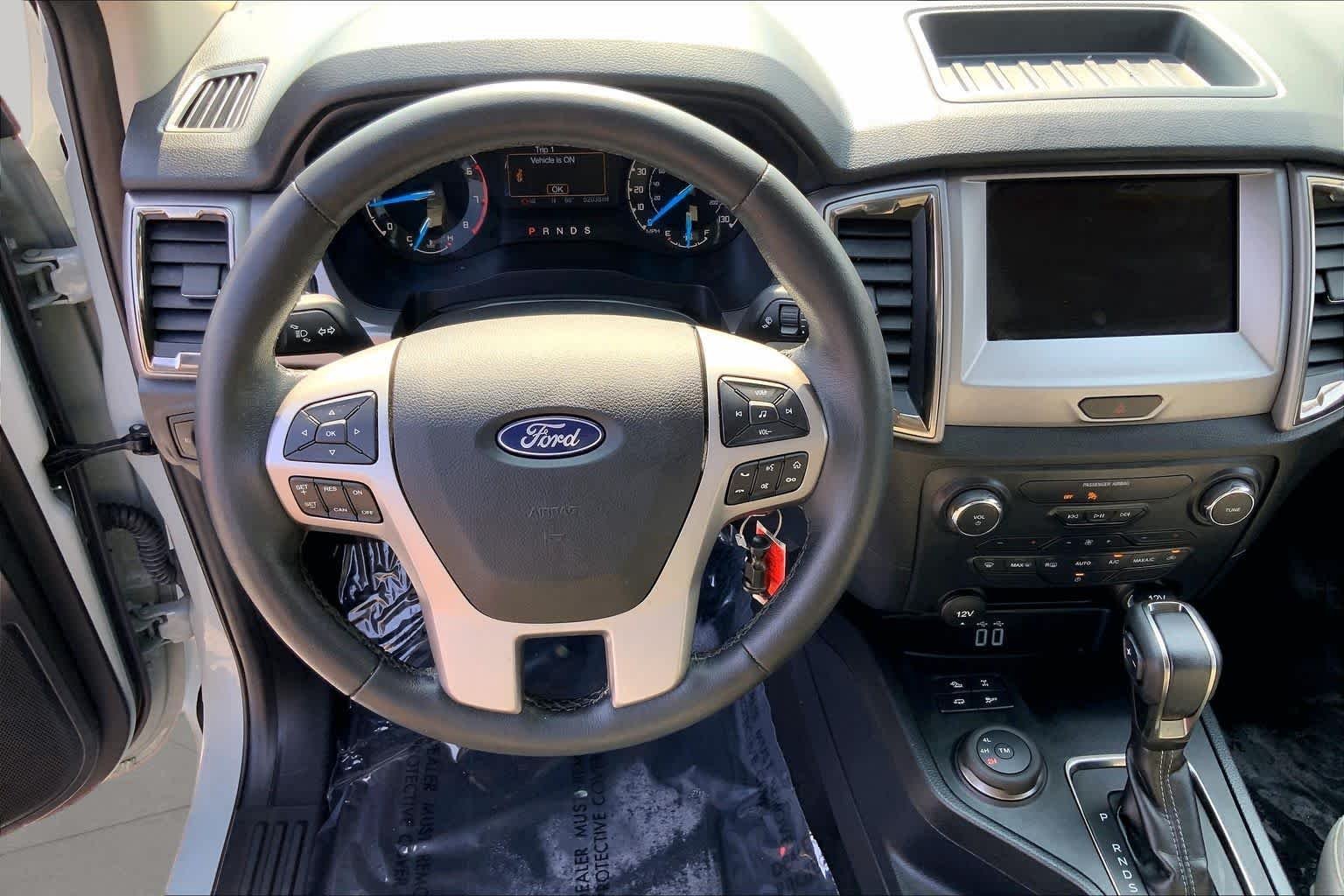 Used 2023 Cactus Gray Ford XLT image 6