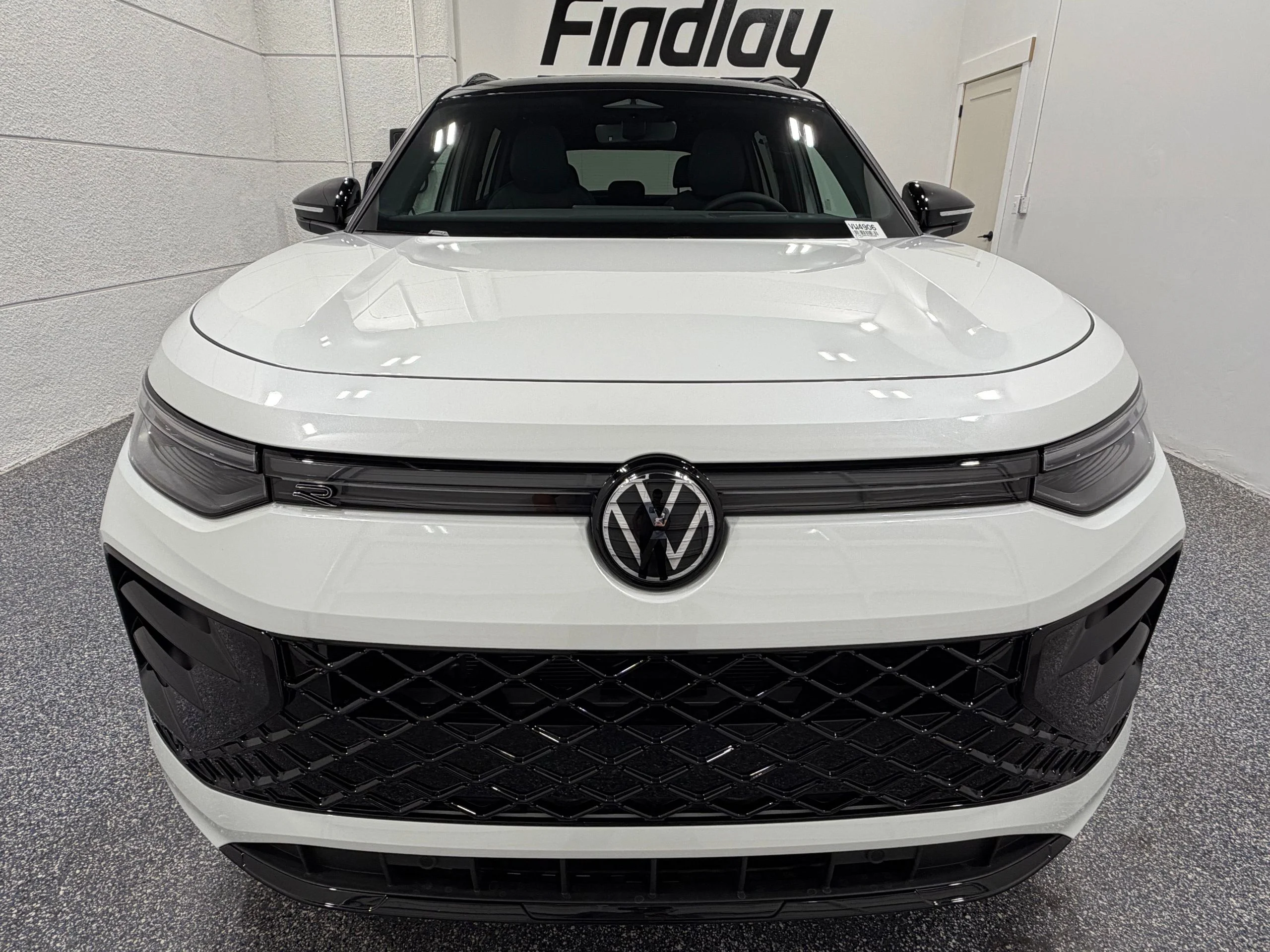 New 2026 White Volkswagen SE R-Line Black image 10
