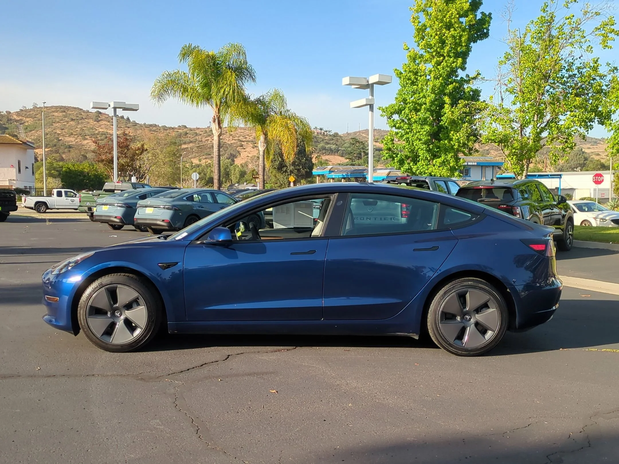 Used 2023 Blue Tesla Base image 4