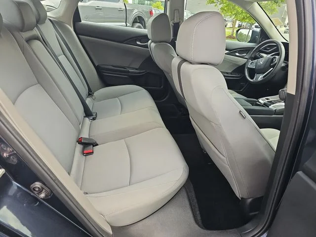 Used 2016  Honda EX-T image 11