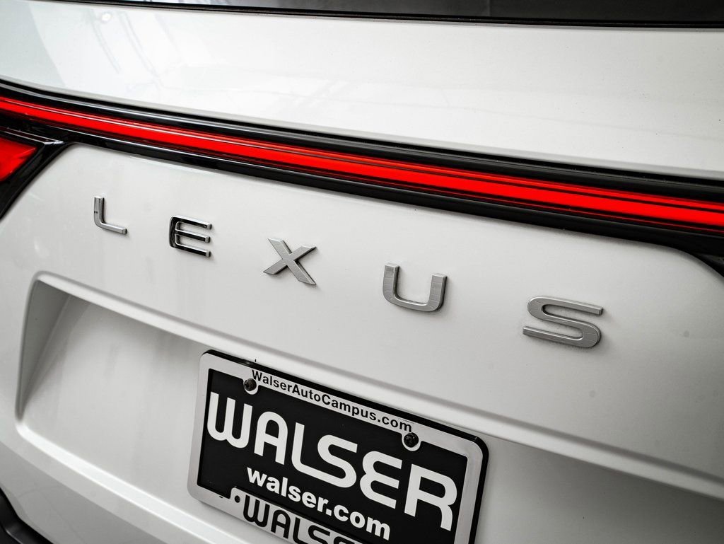 Used 2024 White Pearl Lexus 600 Premium image 18