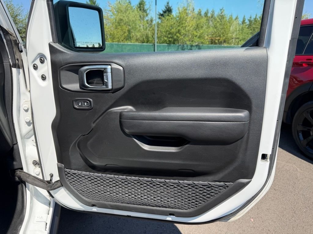 Used 2023 Bright White Clearcoat Jeep Rubicon image 30