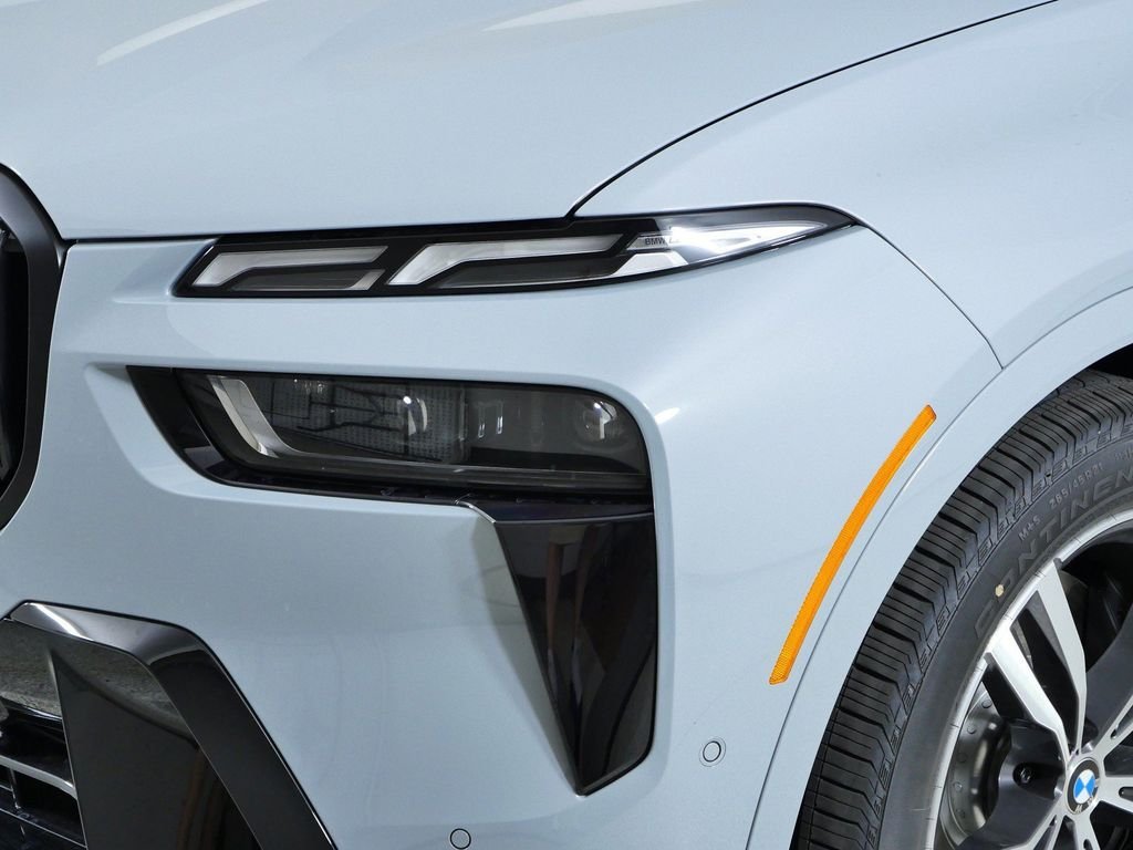 New 2027 Brooklyn Grey Metallic BMW xDrive40i image 3