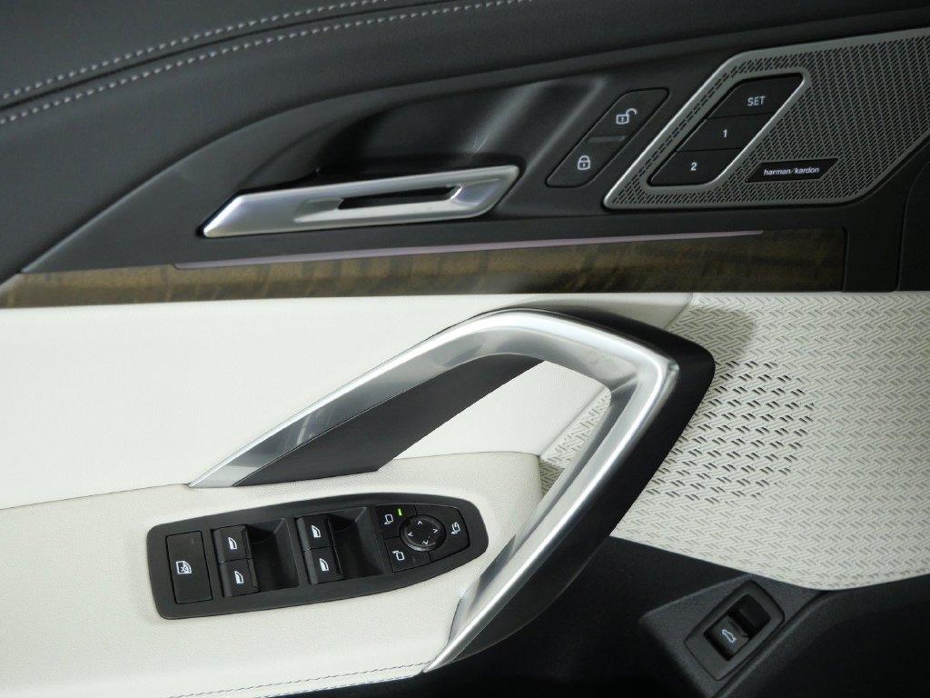 New 2027 Storm Bay Metallic BMW xDrive28i image 34