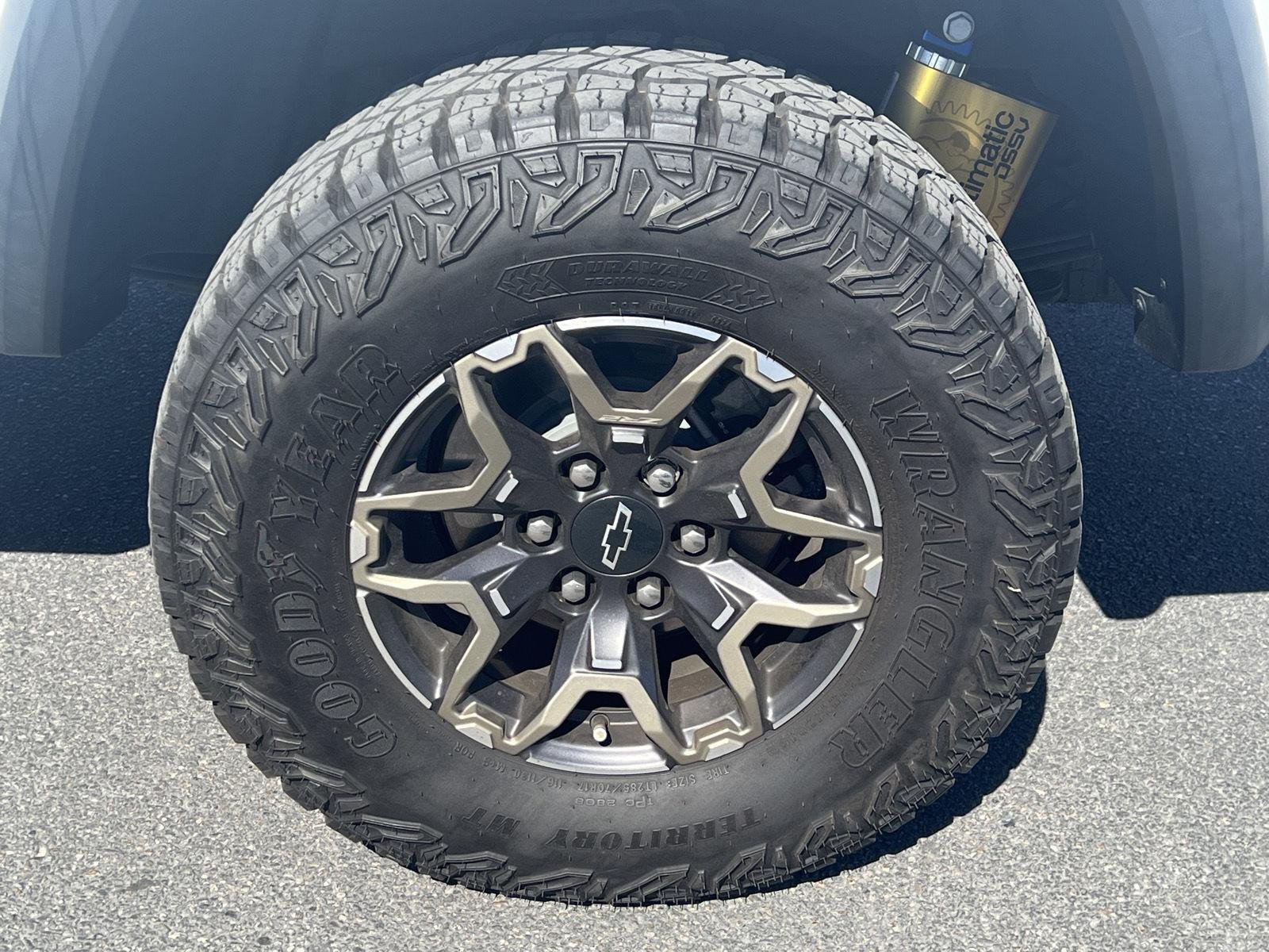 2024 Chevrolet Colorado ZR2 - Photo 13