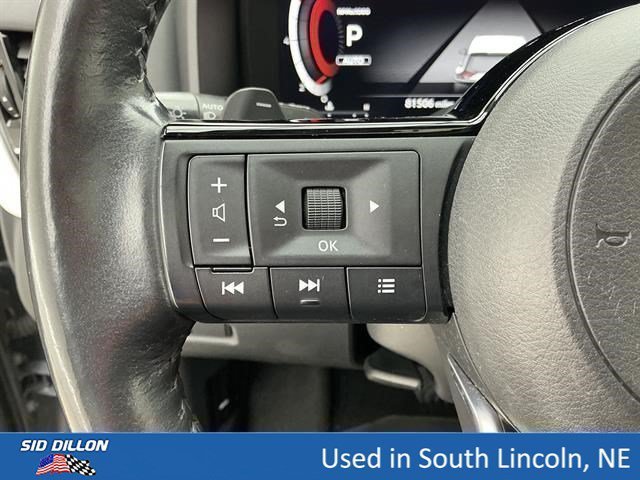 Used 2021 Boulder Gray Pearl/Super Black Nissan Platinum image 9