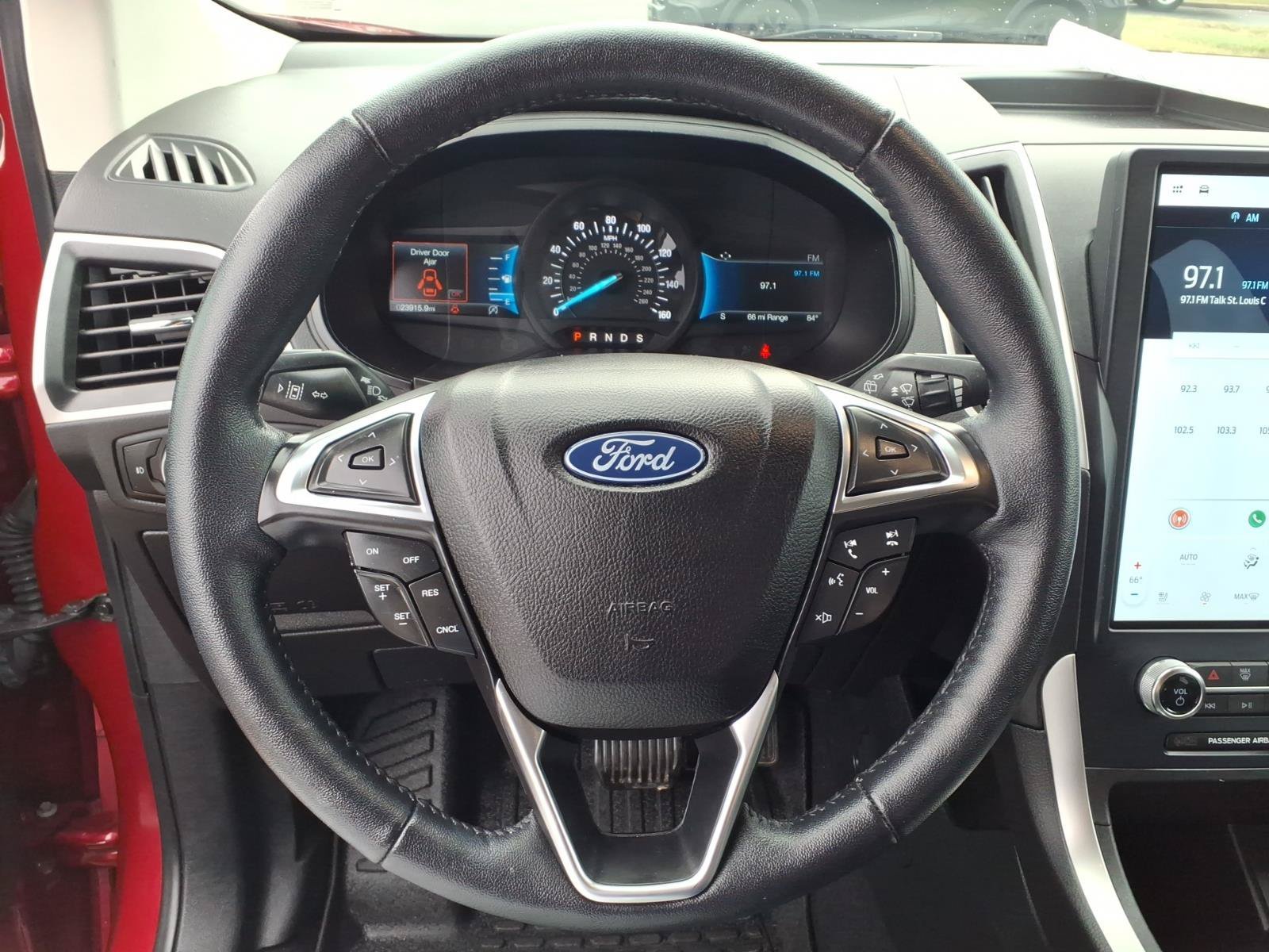 Used 2023  Ford SEL image 20
