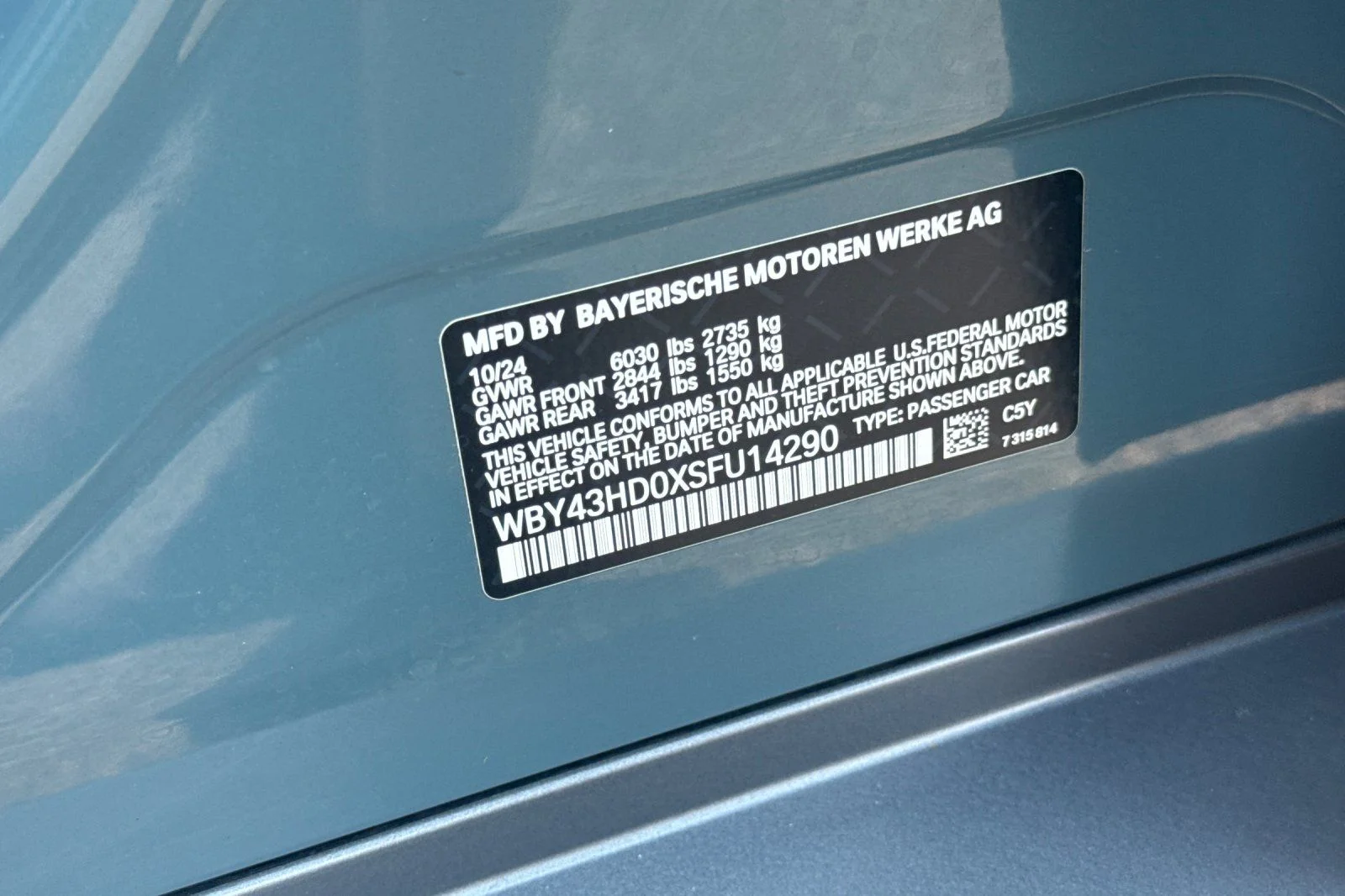 Used 2025 Green BMW xDrive40 image 27