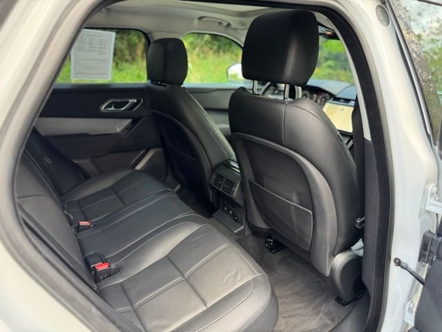 Used 2024 Fuji White Land Rover S image 16