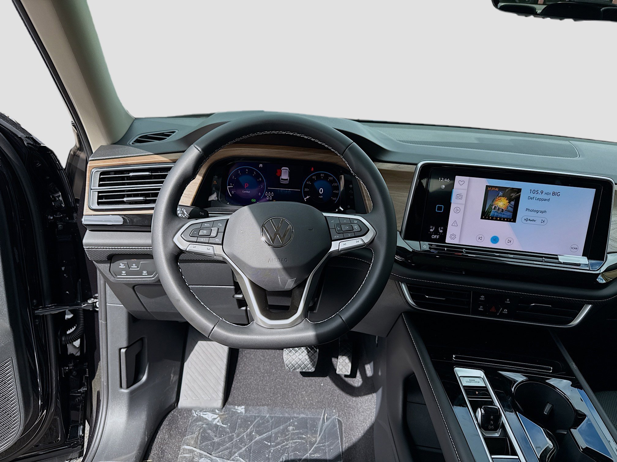 2026 Volkswagen Atlas SE w/Tech - Photo 17