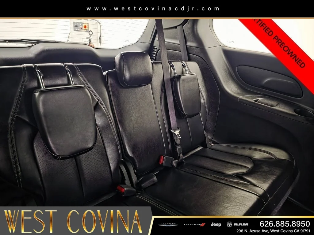 Used 2025 White Chrysler Select image 14