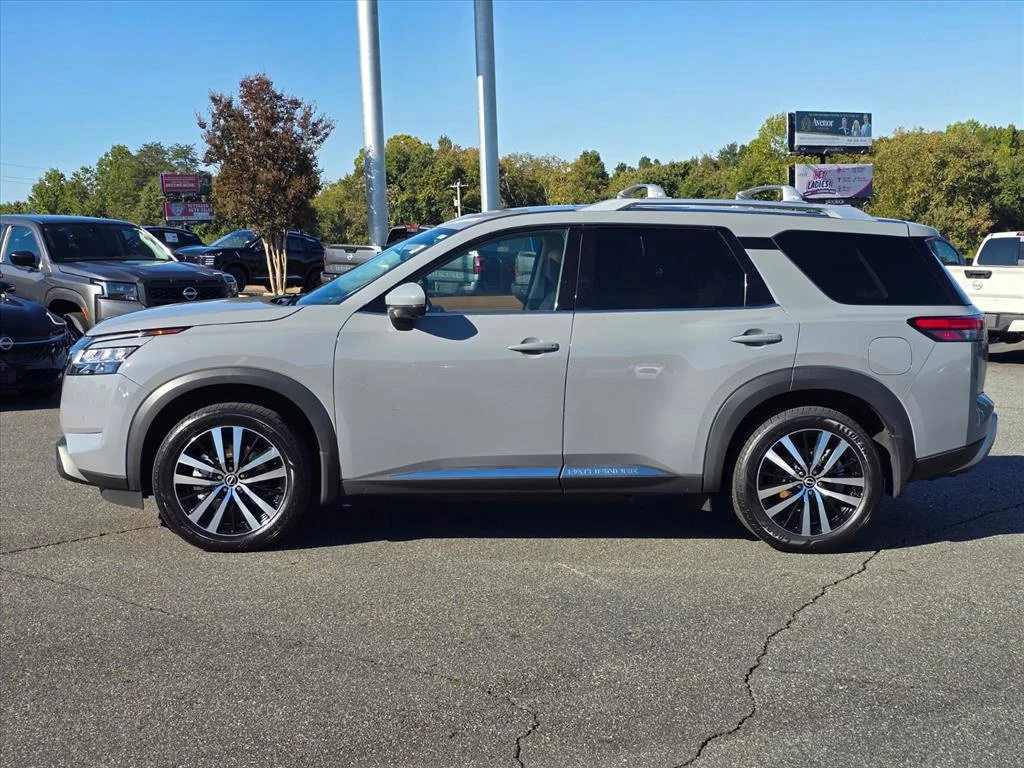 Used 2024 Gray Nissan Platinum image 23