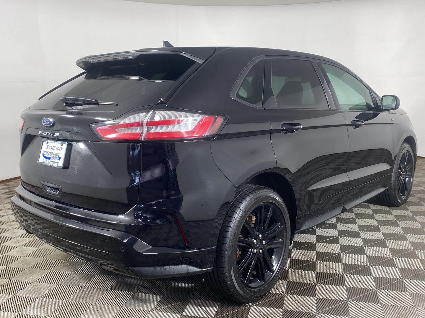 Used 2023 Agate Black Ford ST-Line image 22