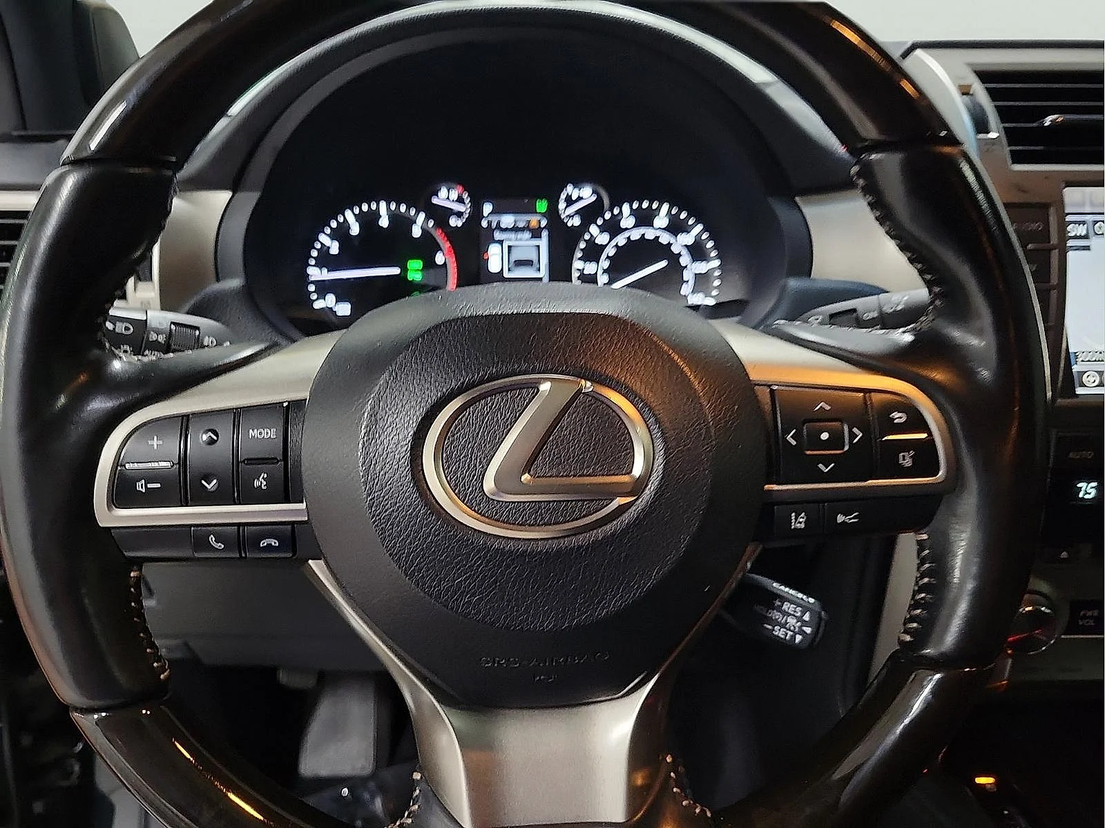 Used 2021 Black Lexus GX 460 Premium image 17
