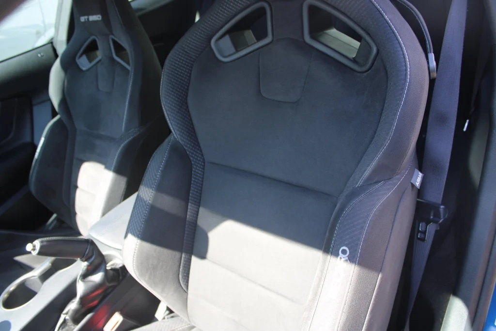 Used 2017 Blue Ford Shelby GT350 image 16