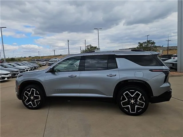 Used 2026 Sterling Gray Metallic Chevrolet High Country Front-Wheel Drive image 2