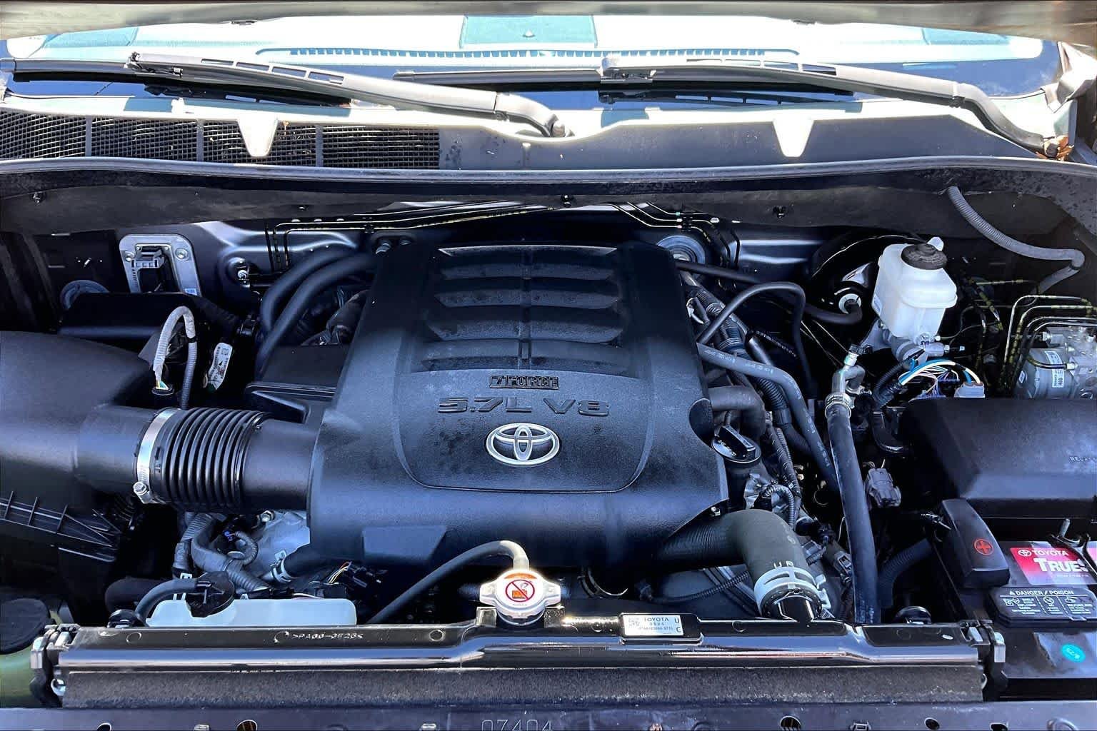 Used 2019 Magnetic Gray Metallic Toyota Platinum image 32