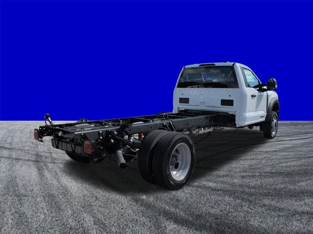New 2026 Oxford White Ford F-450® XL image 4