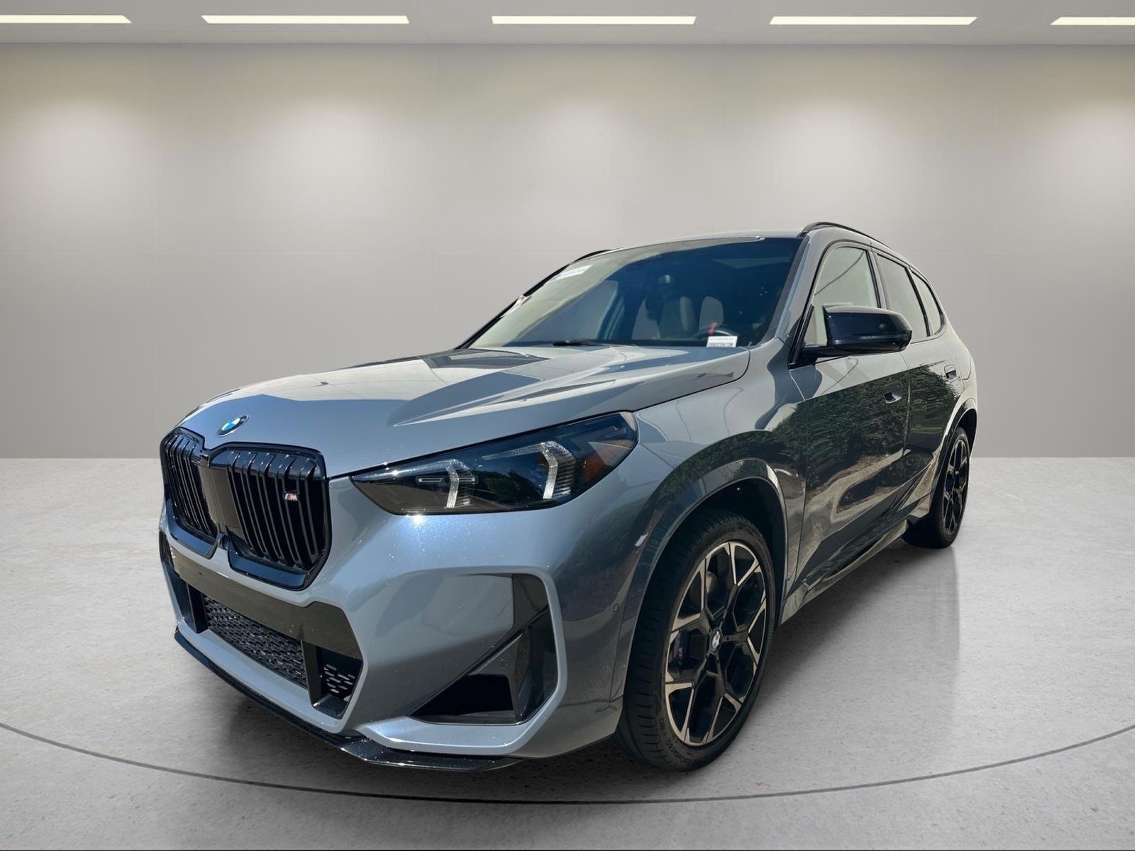 Used 2024 Storm Bay Metallic BMW M35i image 3