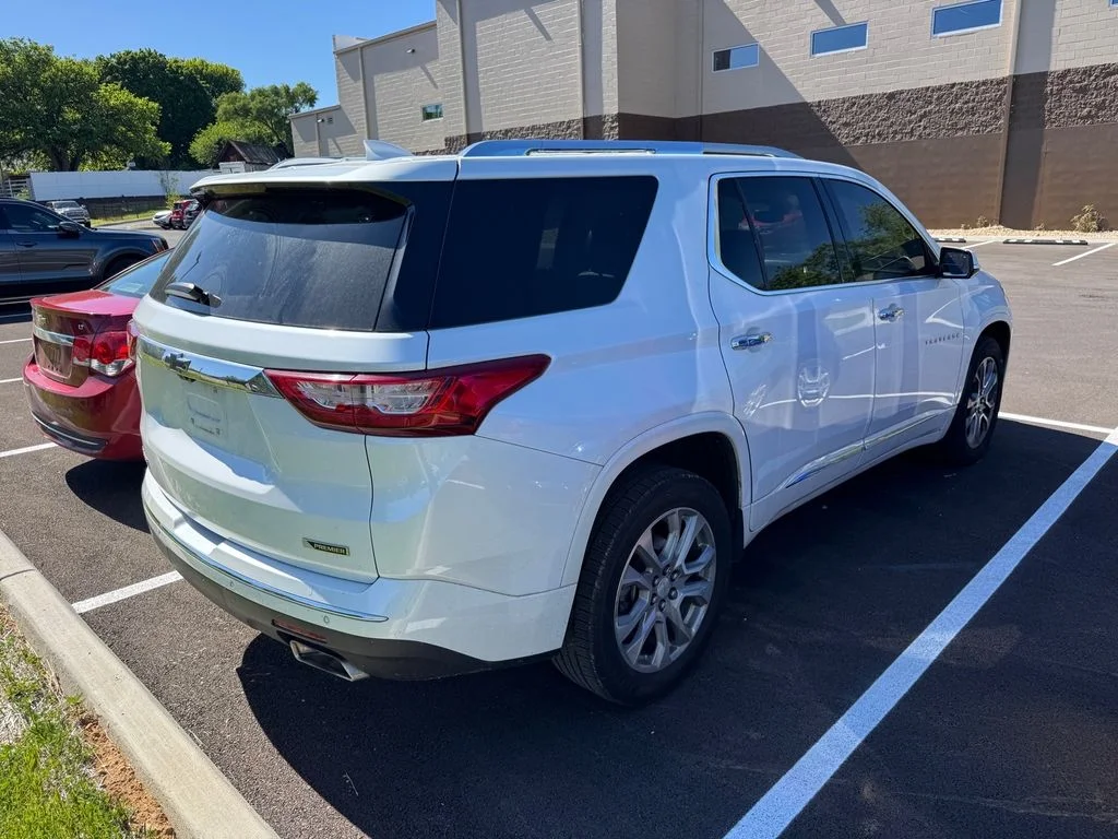 Used 2018 Beige Chevrolet Premier image 14