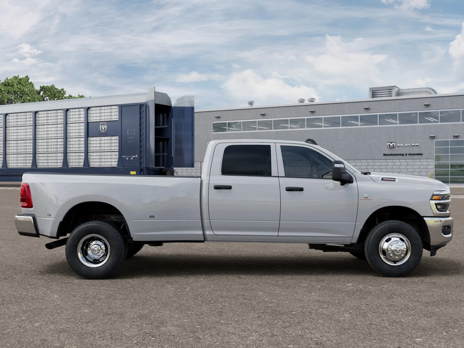 New 2026 Bright White Clear-Coat Exterior Paint RAM Tradesman image 21