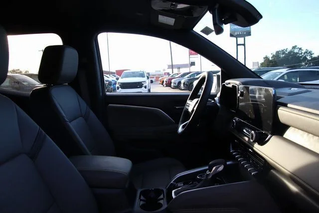 2026 Chevrolet Colorado ZR2 - Photo 21