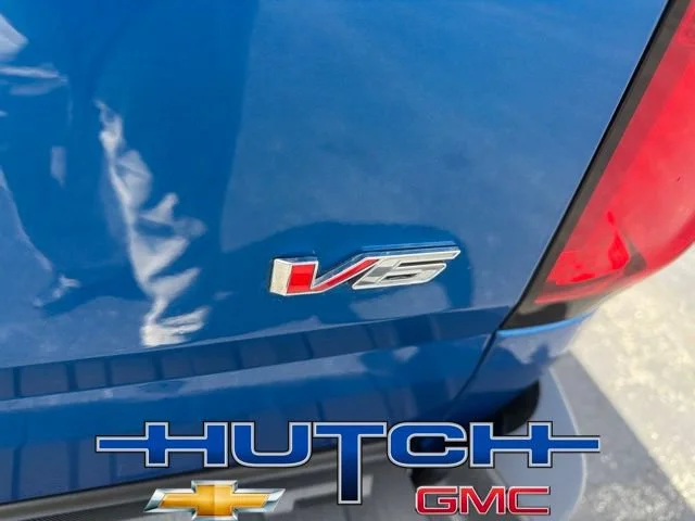 Used 2021 BRIGHT BLUE METALLIC Chevrolet 4WD Z71 image 14