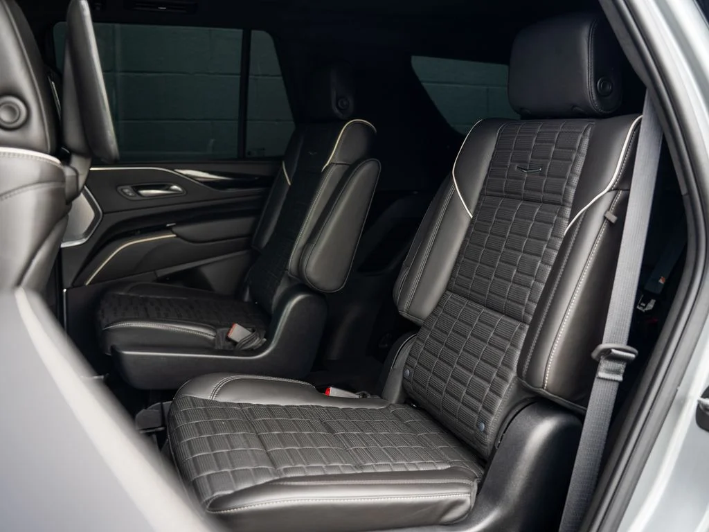 Used 2023 Silver Cadillac V-Series image 18