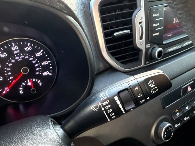 Used 2017 Sparkling Silver Kia LX image 21