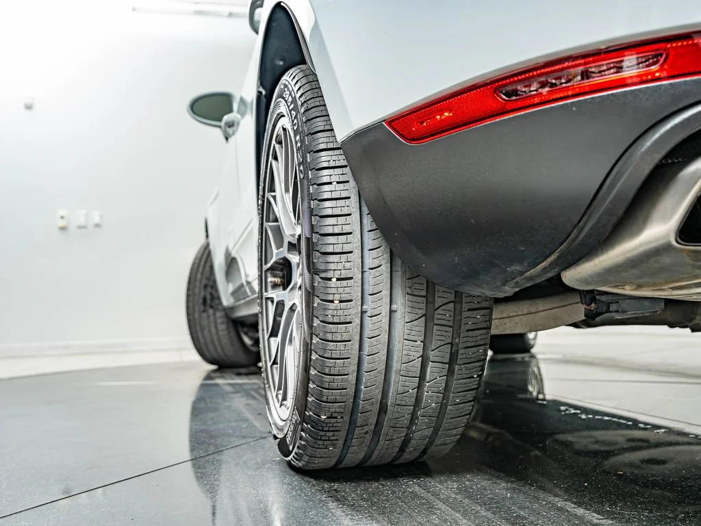 Used 2018 White Porsche  image 51