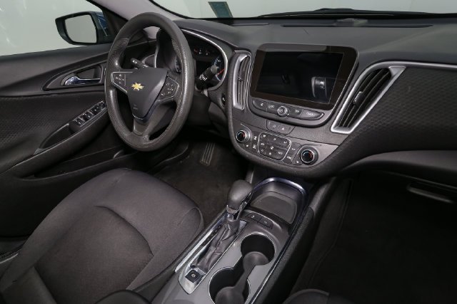 Used 2025 Blue Chevrolet LT image 17