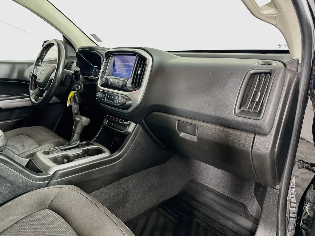 Used 2020 Black Chevrolet LT image 29