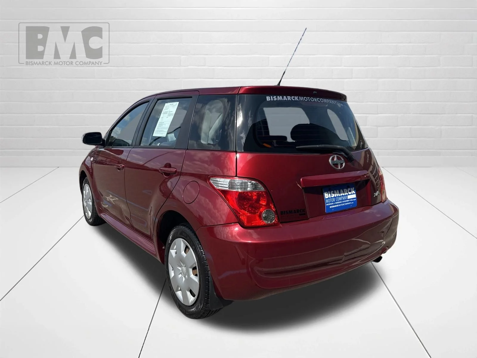 Used 2006 Red Scion Base image 4