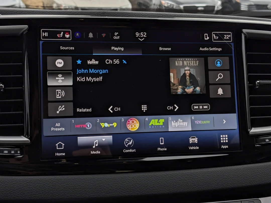 New 2026 Black Chrysler SXT - - FWD - Power Liftgate - Power Sliding Doors - Leather & More! image 20