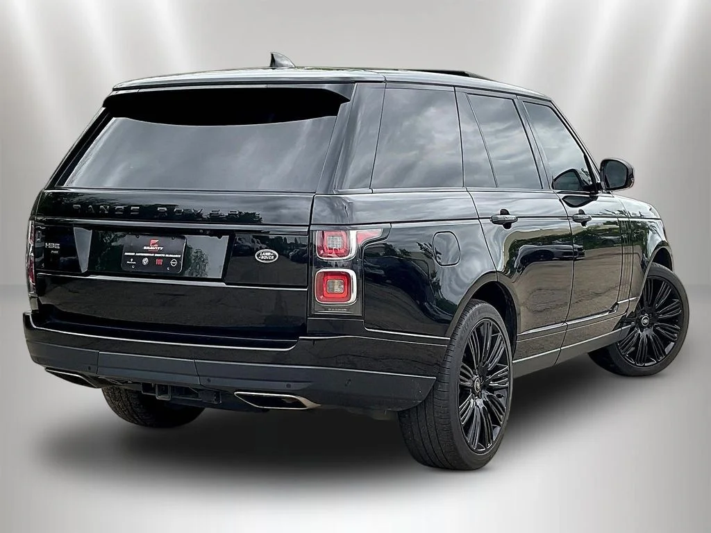 Used 2022 Santorini Black Metallic Land Rover Westminster image 6
