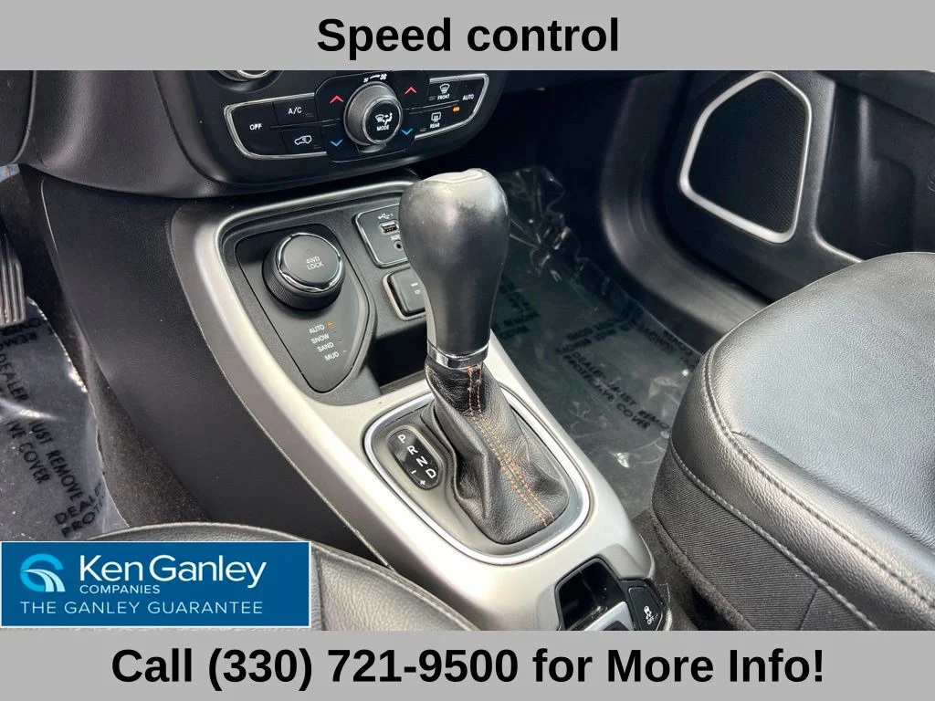 Used 2019 Black Jeep Latitude image 34