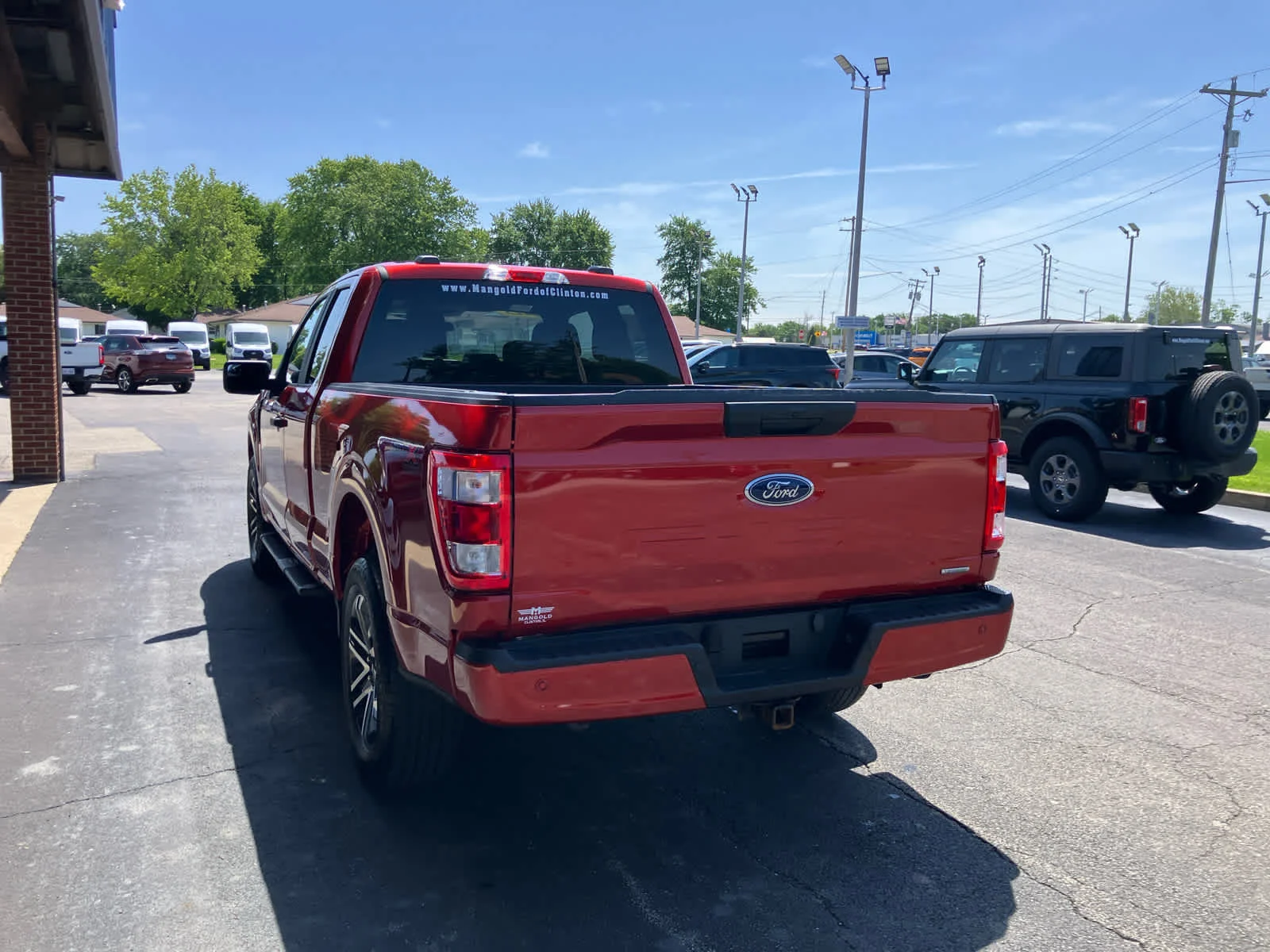 Used 2023 Hot Pepper Red Metallic Tinted Clearcoat Ford XL image 23
