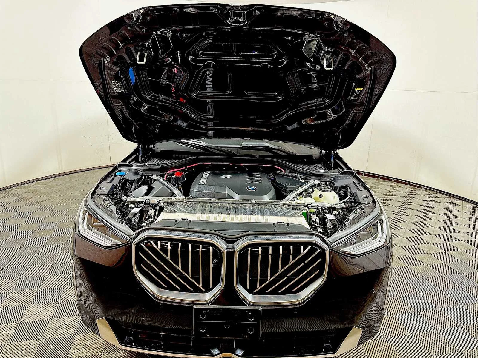 Used 2026 Dark Graphite Metallic BMW 30 xDrive image 30