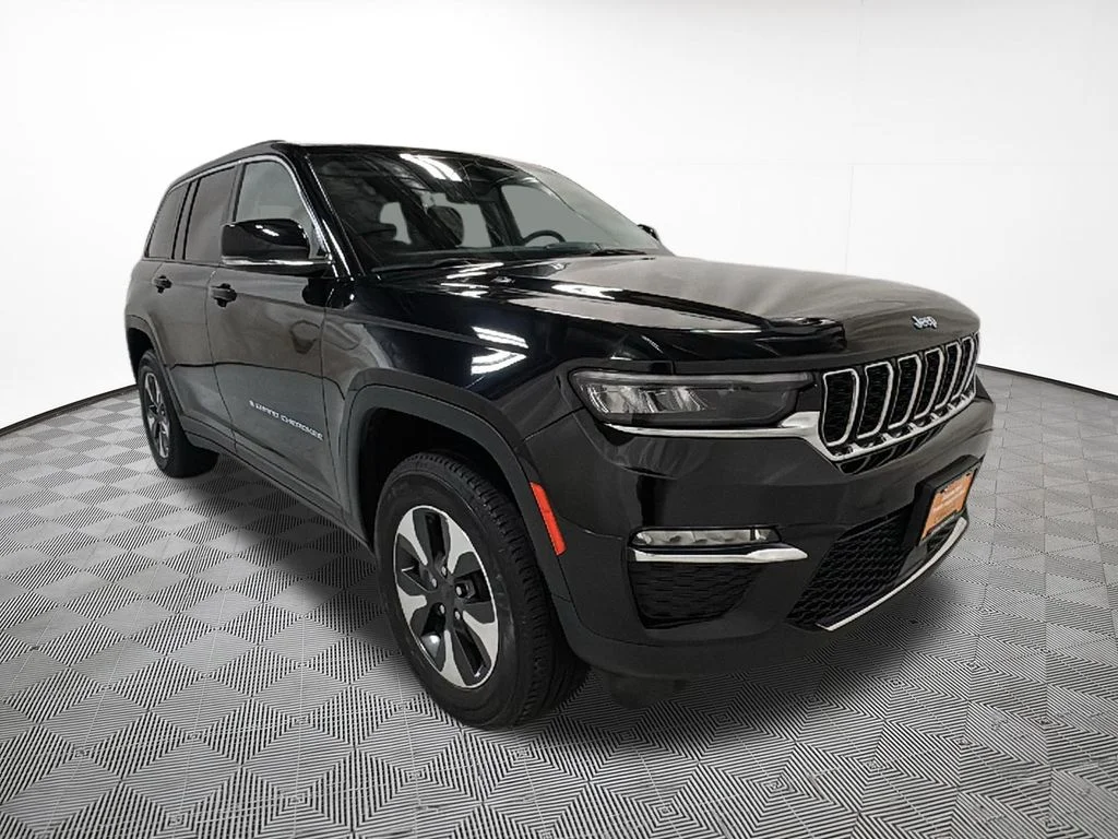 Certified Used 2024 Black Jeep 4xe image 4