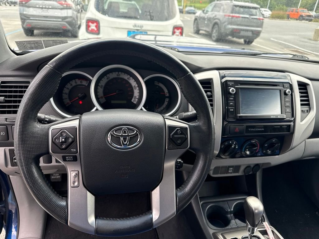 Used 2015 Blue Toyota Base image 9