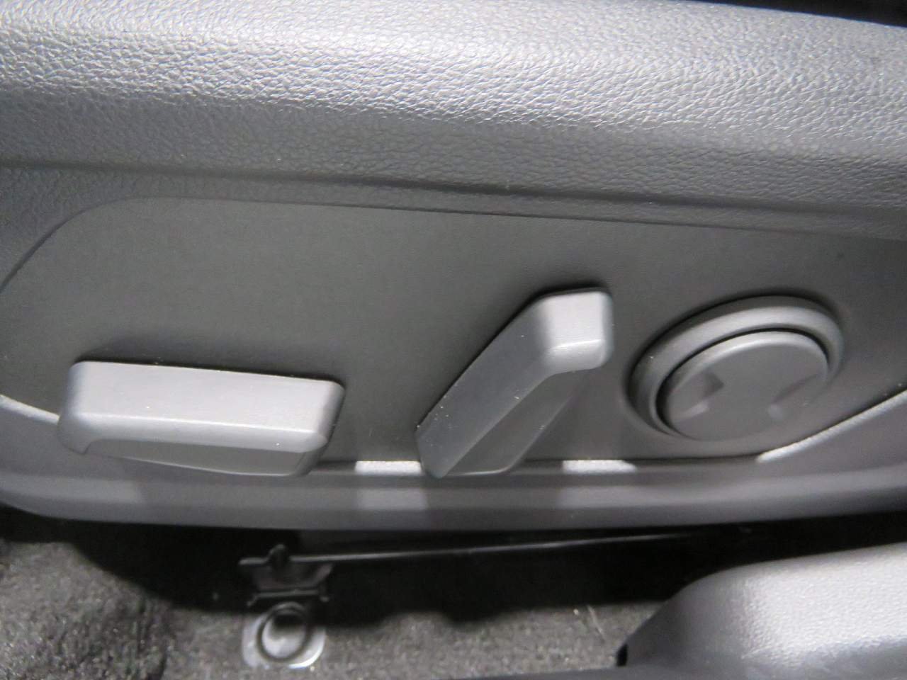 Certified Used 2024 Phantom Black Pearl Hyundai Limited image 19