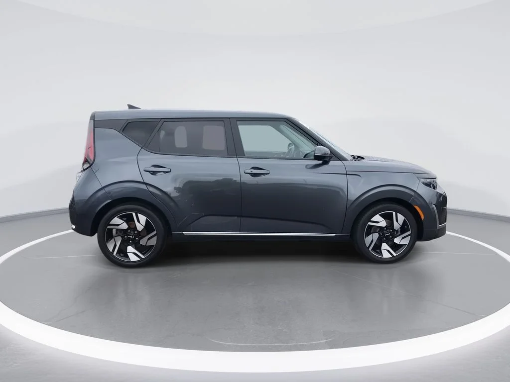 Used 2023 Gray Kia GT-Line image 9