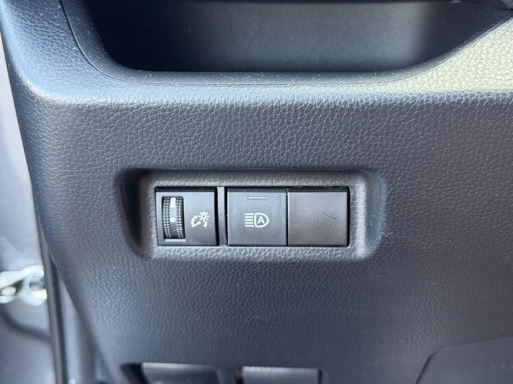 Used 2019 Gray Toyota LE image 17