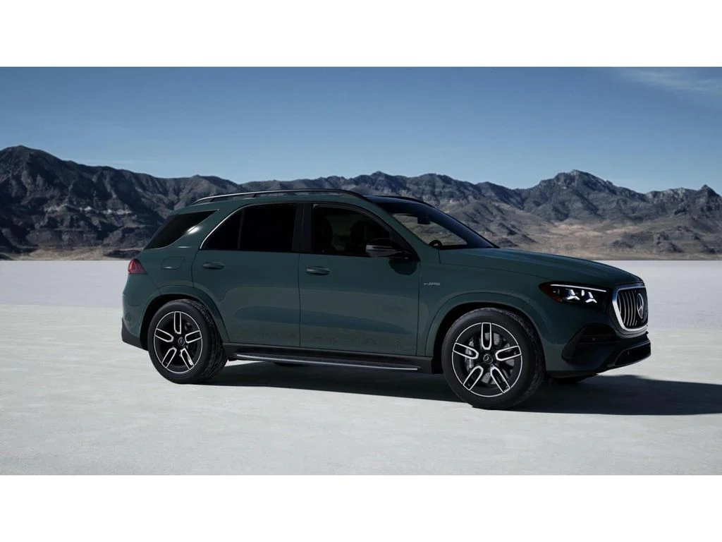 New 2027 Green Mercedes-Benz  image 13