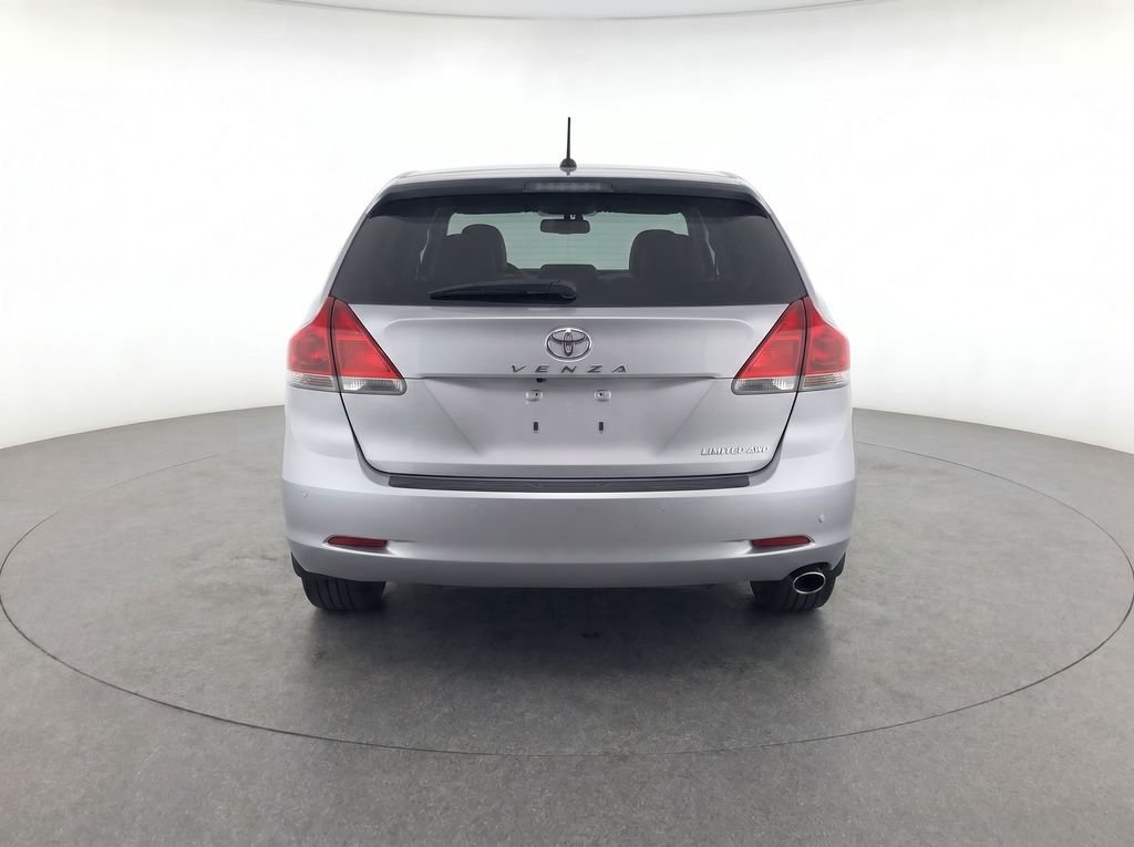 Used 2015 Silver Toyota Limited image 7