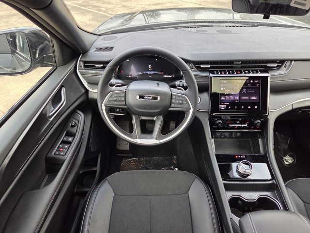 New 2025 Baltic Gray Metallic Clear-Coat Exterior Paint Jeep Altitude X image 31